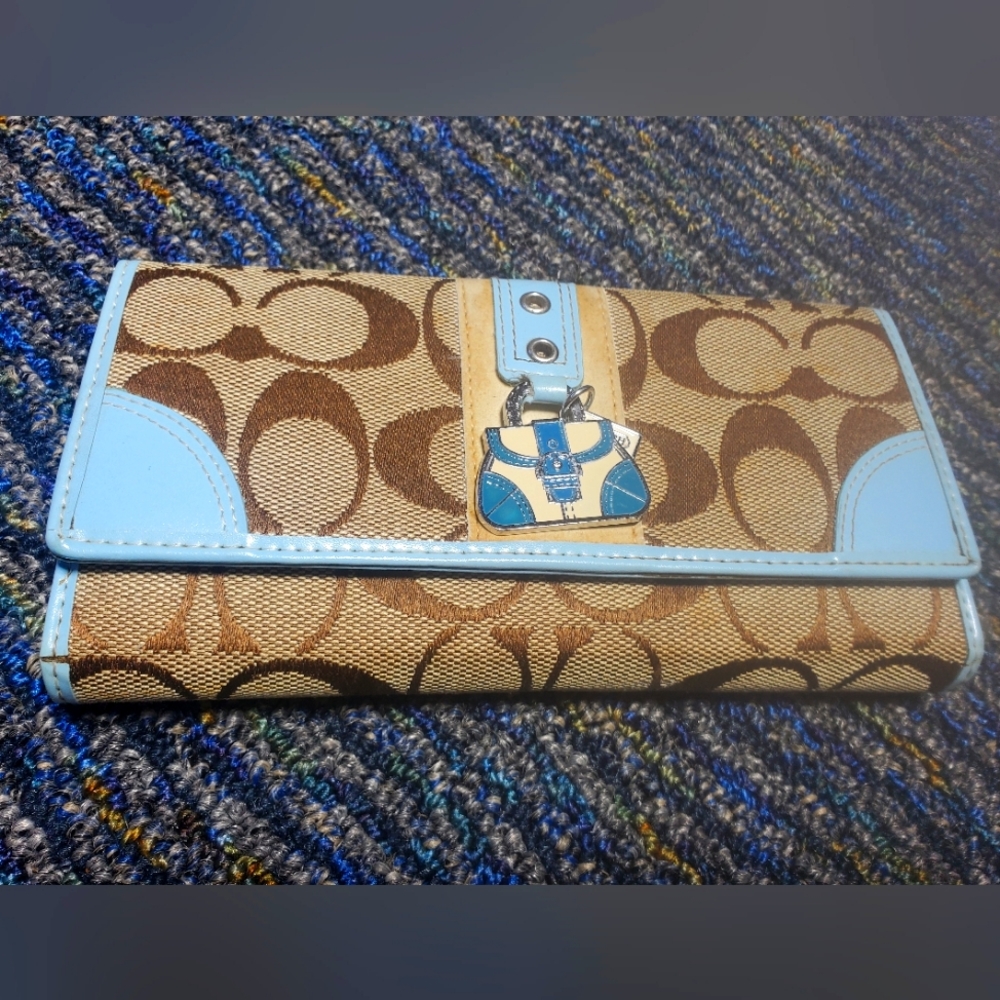 Coach wallet
